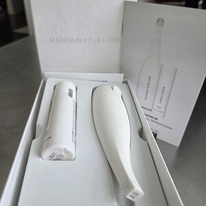 Rodan + Fields White Skincare Device and Container
